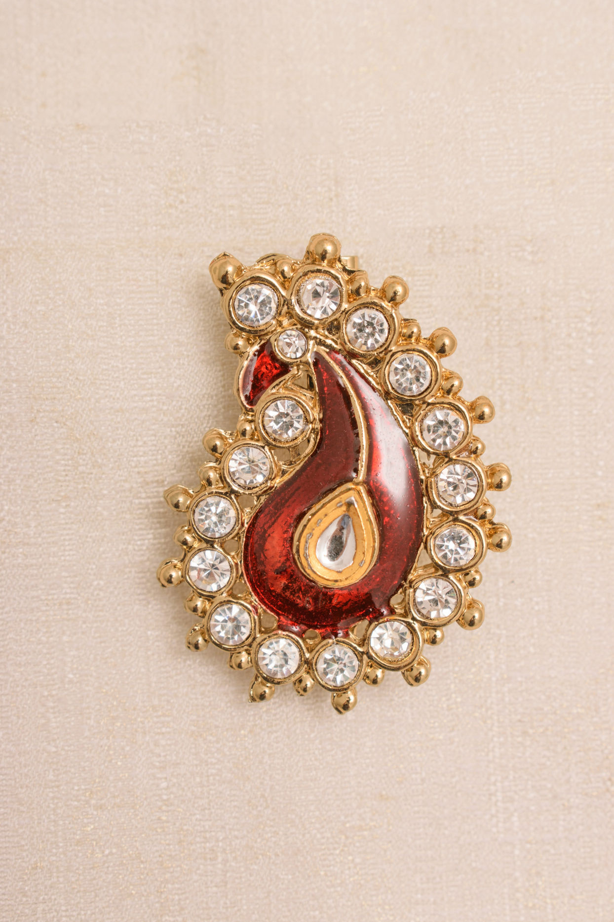 Ruby Red Stone Embedded Paisley Brooch image number 1
